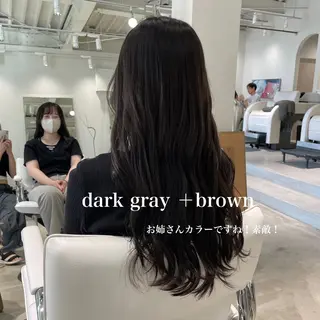 ロング 峯崎 葵のヘアスタイル