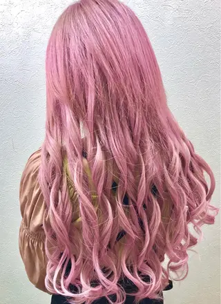 カラー ダブルスキルエクステ /羽エクステ白石宇由のヘアスタイル