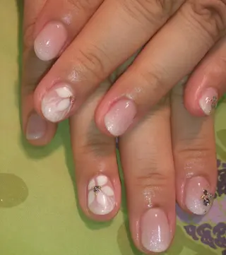 ネイル More ✴︎ （モアプラス）のエステ・リラクイメージ