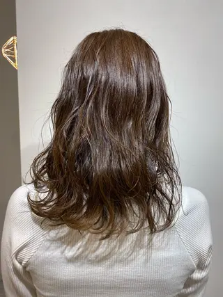 ミディアム カラー 酸性ストレート/ブリ ーチなしWカラー河本のヘアスタイル