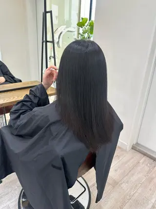セミロング 美髪矯正・ブリーチ 矯正🫧秋元ゆたかのヘアスタイル