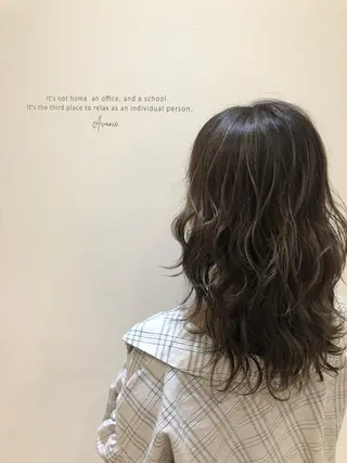 セミロング カラー 鍵谷 公宏のヘアスタイル