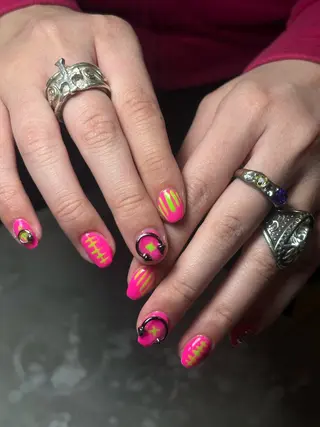 ネイル 個性派NANA ネイルのネイルデザイン