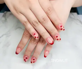 ネイル SNOW LITのネイルデザイン
