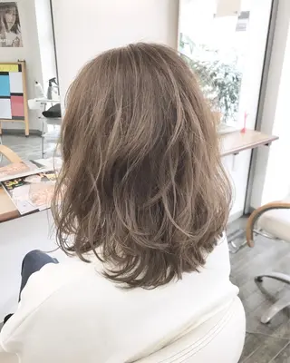 ミディアム カラー 芝 幸大のヘアスタイル