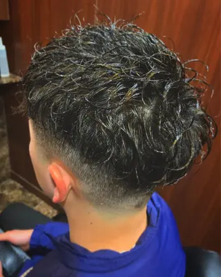 ショート パーマ メンズ 羽木 隆徒のヘアスタイル