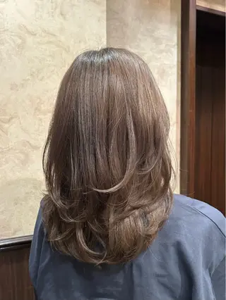 ロング カラー Momo/海外ヘア レイヤー/ハイライトのヘアスタイル