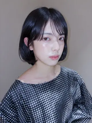 ミディアム カラー yiye shioriのヘアスタイル