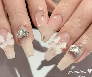 ネイル En ☀️のネイルデザイン