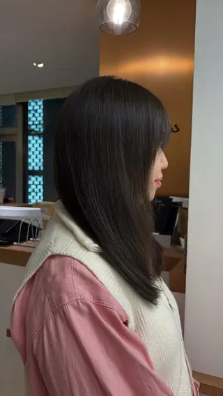 カラー anji /ハイトーン・パーマのヘアスタイル