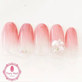 ネイル tiarynail K K🐼のネイルデザイン
