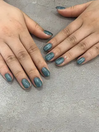 ネイル y's beauty 梅田店所属・桑島 莉亜のネイルデザイン