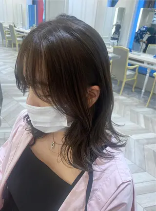 ミディアム カラー 小顔レイヤー/ ベージュ🤍Rieのヘアスタイル