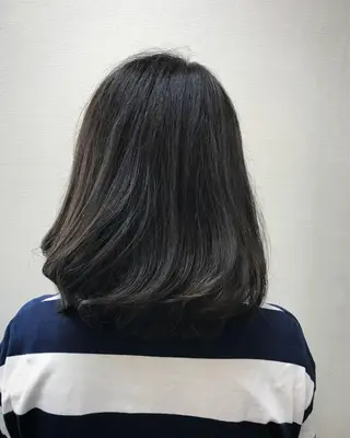 ミディアム カラー 吉森 満俊のヘアスタイル