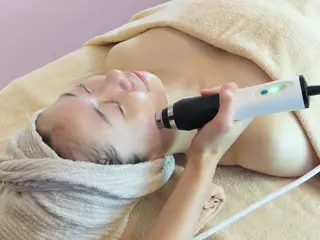 美肌エイジングケアサロンIB所属・IB 内藤のエステ・リラクイメージ