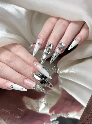 ネイル M🌷nail 長さだし専門店のネイルデザイン