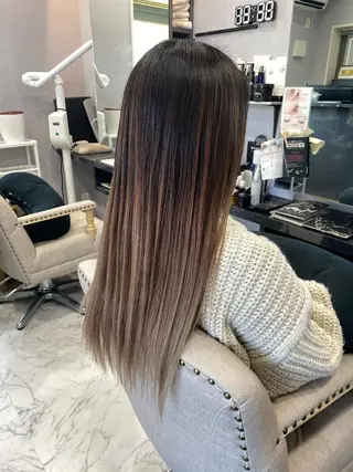 ロング FAVORE 【ファヴォーレ】のヘアスタイル