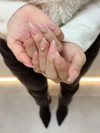 ネイル Trinity ネイリストスタッフのネイルデザイン