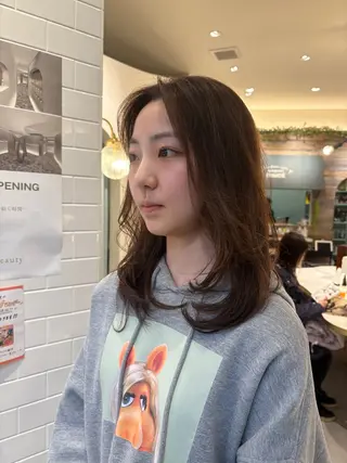 ミディアム 韓国風レイヤーカット 🇰🇷❕モカのヘアスタイル