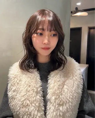 ミディアム カラー タナカ カナ🫧のヘアスタイル