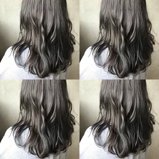 セミロング カラー 小栗 麻衣のヘアスタイル