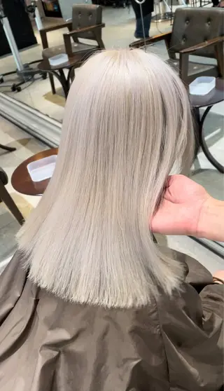 セミロング カラー パーマ ヘアアレンジ ブリーチカラー🤍 颯馬🐈‍⬛のヘアスタイル