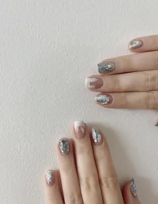 ネイル RAFFINE haru🦋🩵のネイルデザイン