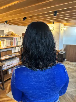 セミロング パーマ 中村 芽衣那のヘアスタイル