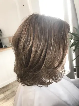 ショート ミディアム セミロング ロング カラー 白髪ぼかしハイライト バレイヤージュヤマトのヘアスタイル