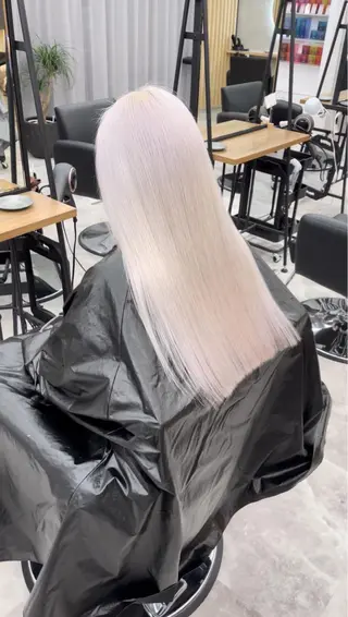 ロング 福山 晴香のヘアスタイル
