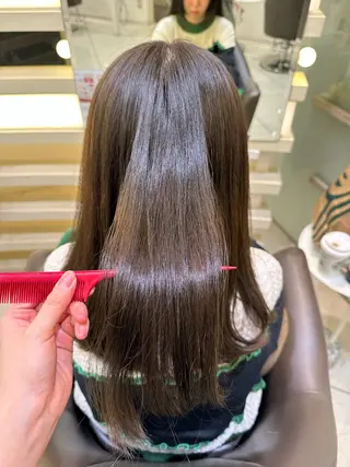 セミロング カラー ヘアアレンジ タイトボブ個性派カラ ーAKANEのヘアスタイル