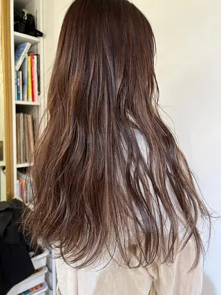 ロング カラー ブリーチカラー🎀 韓国風/寺門美優のヘアスタイル
