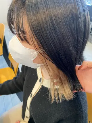 ミディアム カラー 内田 穂乃香のヘアスタイル