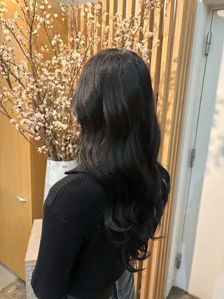 ロング 佐藤 妃織のヘアスタイル