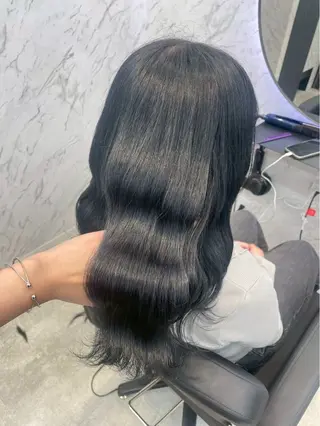 カラー ⋆✦ Leon カット¥1100のヘアスタイル