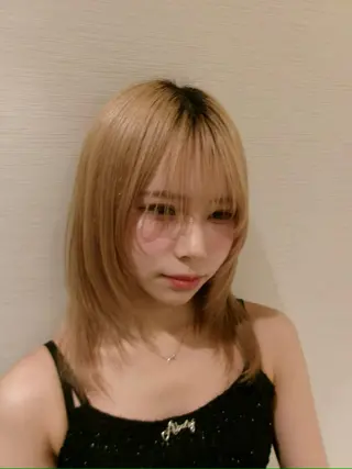 ロング カラー ヘアアレンジ タイトボブ個性派カラ ーAKANEのヘアスタイル