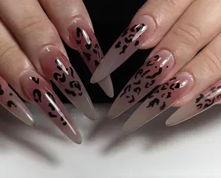 ネイル エリ🫧 nail池袋東口のネイルデザイン