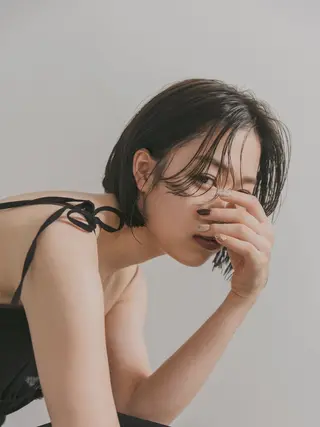 ショート カラー ツジガキ ユウスケのヘアスタイル