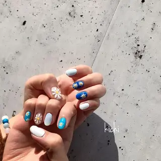 ネイル kichi･: *のネイルデザイン