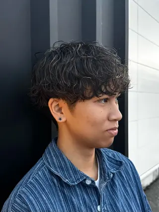 ショート カラー パーマ メンズ KIRARI .のヘアスタイル
