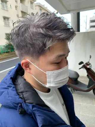 ショート カラー メンズ 白髪ぼかしハイライト 柳川拓哉のヘアスタイル
