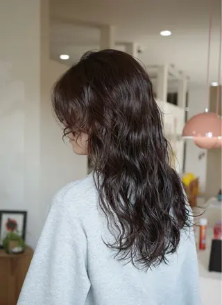 ロング パーマ モトムラ アミのヘアスタイル