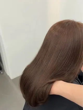 セミロング カラー レイヤー/グレージュ 渋谷表参道/小森波琉のヘアスタイル