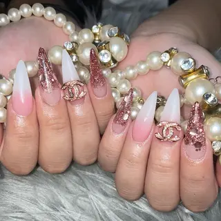 ネイル Feel ‪‪☺︎‬Yuriaのネイルデザイン