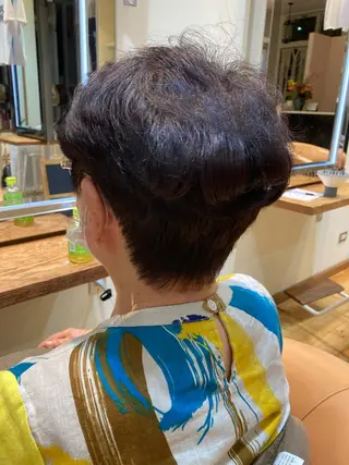 ショート カラー ショートカット／ 明千（ミチ）のヘアスタイル