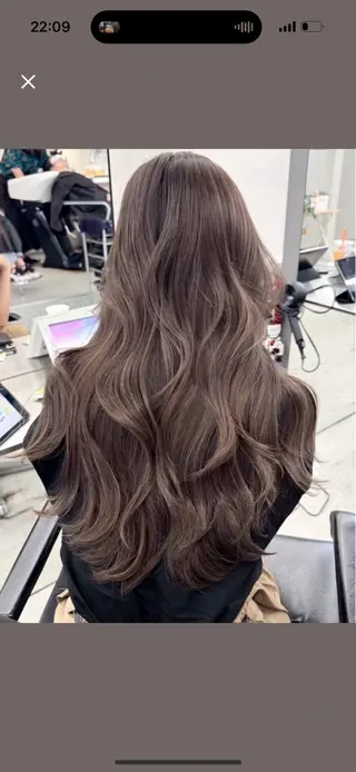 ロング 🎀 うる艶透明感 カラー / 錦糸町のヘアスタイル