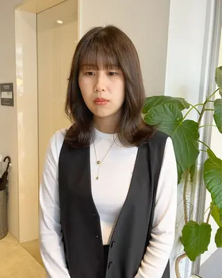 セミロング かわい りほのヘアスタイル