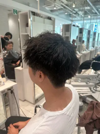 パーマ メンズ 廣瀨 紅葉のヘアスタイル
