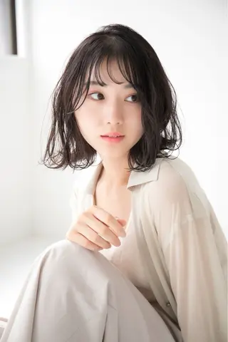 ショート カラー ☘️ブリーチ/ハイト ーン/レイヤー/のヘアスタイル