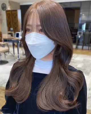 セミロング カラー 顔まわりカット🌟 くびれヘア/寺門遥輝のヘアスタイル